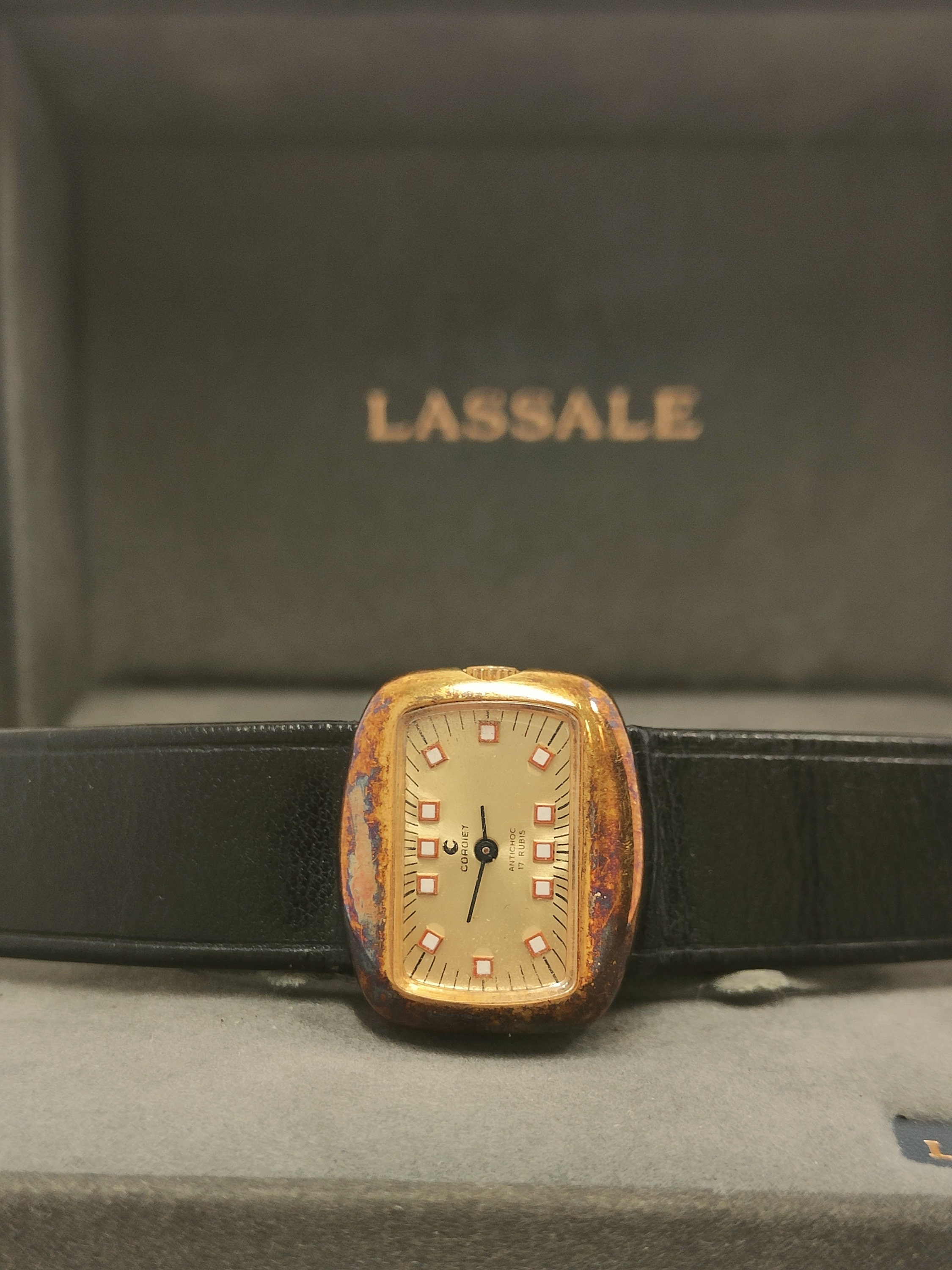 17 rubis antichoc watch top