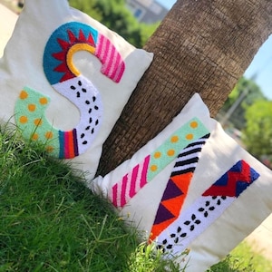 Punch Knitting Letter Pillow Cover / Boho Multipattern Letter Pillow / Cute Needle Punch / Fundas de almohada