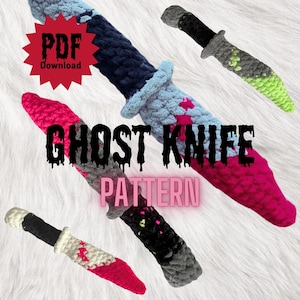 Op de afbeelding: Een digitaal downloadpatroon voor het haken van een spookmes. Het patroon bevat instructies voor het maken van een mes in een blauw, grijs en roze kleurenschema. De tekst "PDF Download" en "Spookmes Patroon" is zichtbaar in de afbeelding.