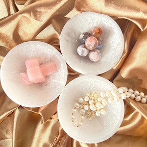 Crystal Charging Bowl | Selenite Charging Bowl | Round Crystal Bowl | Trinket Bowl | Smudge Stick Bowl | Selenite Crystal