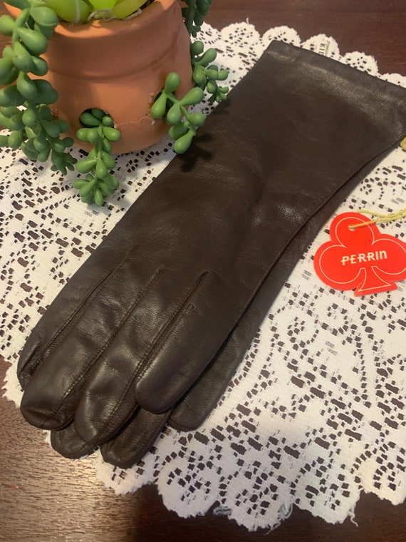 Vintage Perrin kid leather gloves Gem