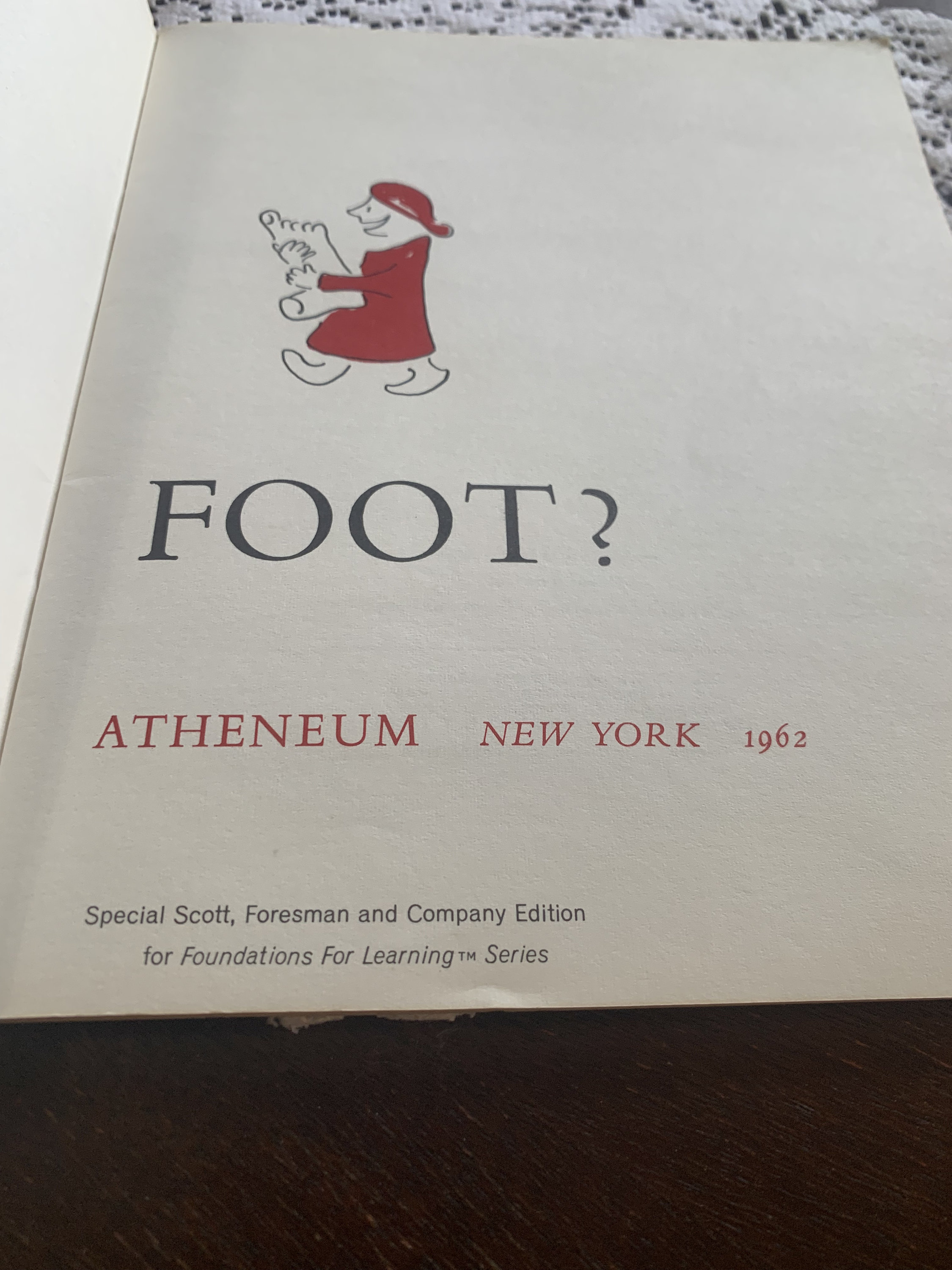 Vintage 1962 How Big is a Foot Book - Etsy