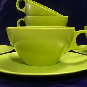 Vintage Melamine avocado green lot
