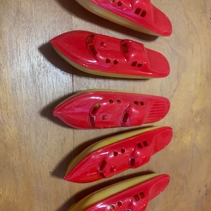Vintage Banner plastic toy boats various colors