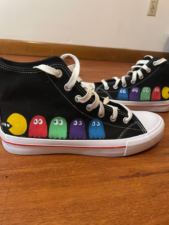 betalingsmiddel elite Havanemone Converse X Pacman Custom Sneakers - Etsy