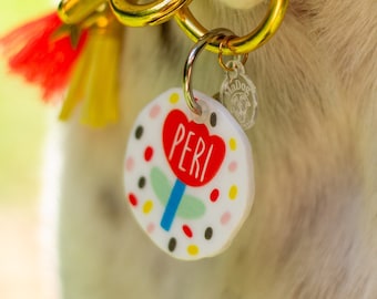 Medaglietta identificativa per cani Boho Flower: medaglietta personalizzata in acrilico con il nome del tuo animale domestico