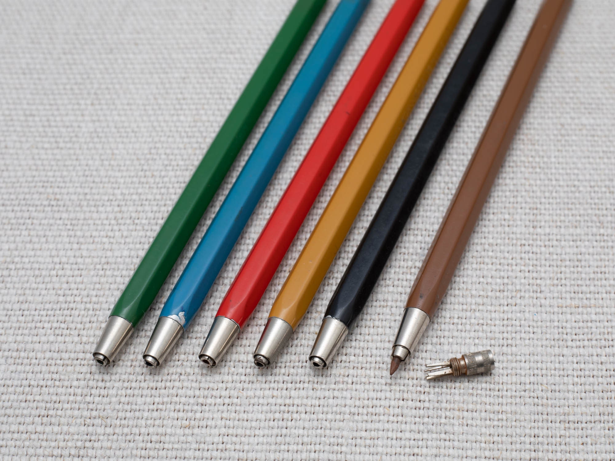 STAEDTLER 780 Leadholder Clutch Pencil 2.0mm Pencil Leads 502 Mars Lead  Pointer Tub Sharpener -  Israel