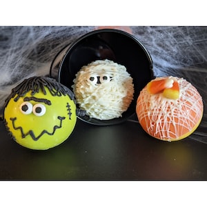 Halloween Cocoa Bombs image 7