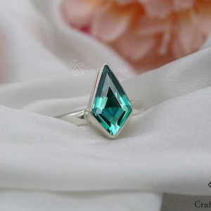 Teal Sapphire Kite Shape Ring, Green Blue Sapphire Ring, 925 Silver or 14k Gold Vermeil Women Ring, Gift For Her, Solid Daily Wear Ring