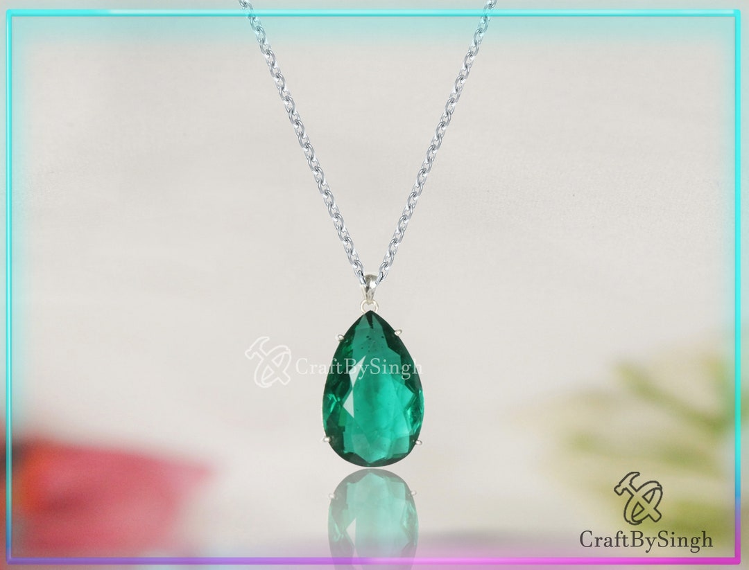 Large Green Emerald Quartz Pendant in 925 Sterling Silver, Bold