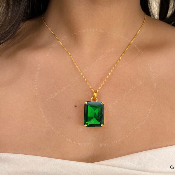 Tsavorite & 14k Gold Small Crew Pendant Necklace