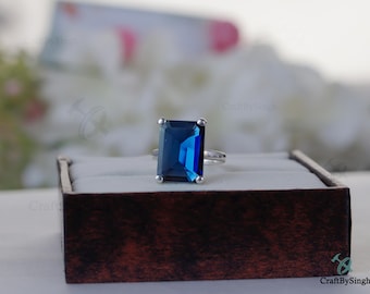 Bague cocktail saphir, 12 x 16 bague pierre bleue taille émeraude, argent sterling 925, or vermeil 14 carats, bague artisanale classique griffes