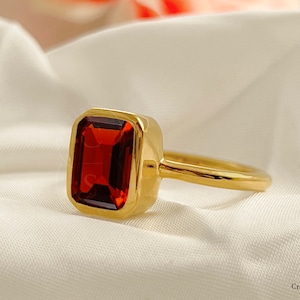 Garnet Solitaire Ring, Emerald Cut 7 x 9 mm Garnet Ring, 925 Sterling Silver 14k Gold Vermeil, Solid Handmade, Women Everyday Ring, Mom Gift
