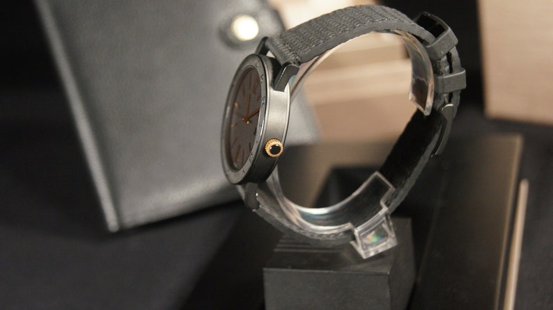 Bulgari Solotempo Black ref 102929 automatic graphite, full set, box, document and two straps. image 4