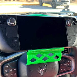 Steam Deck Holder for your Steering Wheel