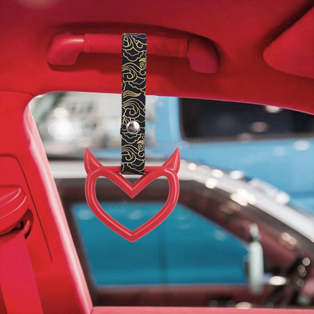 thumbnail image 2 of Devil Broken Heart Black JDM Tsurikawa Subway Train Handle Strap Charm - Japan 2 of 3