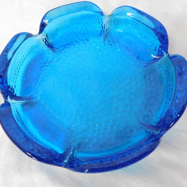 Blenko Art Glass Blue Six Petal Ashtray Bubble Nubby Dish