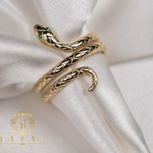 14k Gold Snake Ring, Unisex Gold Snake Ring, Snake-Shaped Ring, Minimalist Stackable Rings, Hand Made Ring, Solid Gold,Gift For Her,Gold art