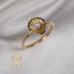14K Gold Seashell Pearl Ring, Gold Ring ,Dainty Gold Ring , Minimalist Ring, Gift For Woman