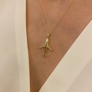 14k Gold Airplane Necklace, Gold Plane Charm,Aviation Staff Gift, Minimalist Handmde, Gift for her, Fine jewelery, Custom necklace