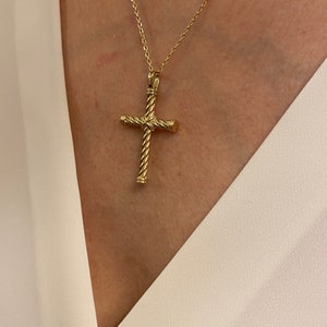 14k Gold Lord Jesus Portrait Pendant, Jesus Christ Necklace, Minimalist Christian Jewellery, Dainty, Jesus Christ Medallion, Unisex