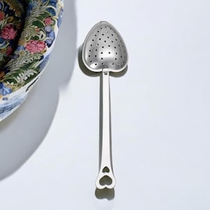 Heart Shaped Loose Leaf Tea Infuser| Tea Strainer| Tea Maker| Loose Tea heart| Stainless Tea Infuser| Heart Shape Tea| Tea Strainer|  Tea