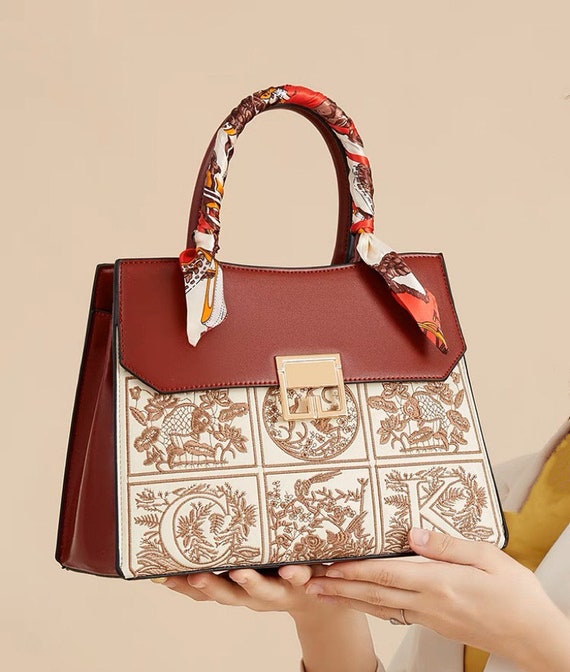 2023 New Embroidery Diamond Lattice PU Leather Women's Handbags