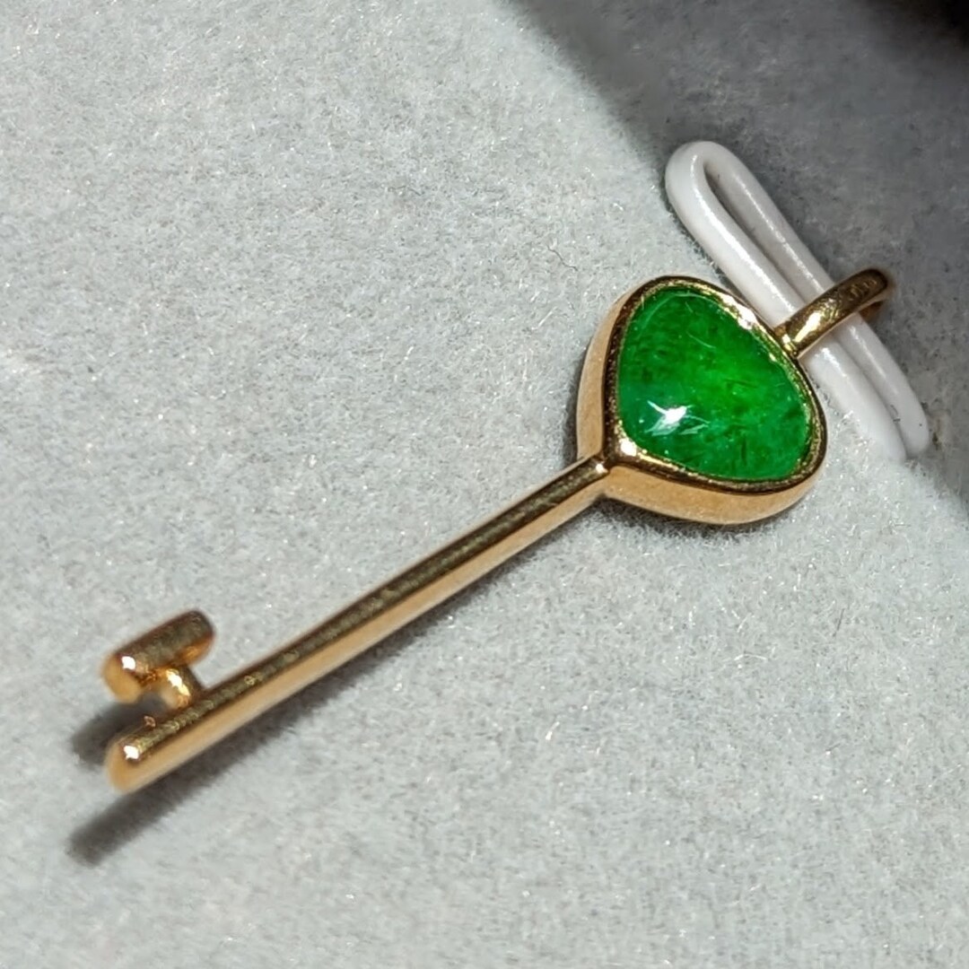 18K Solid Gold Imperial Green Natural Icy Jade Key Pendant - Etsy New ...