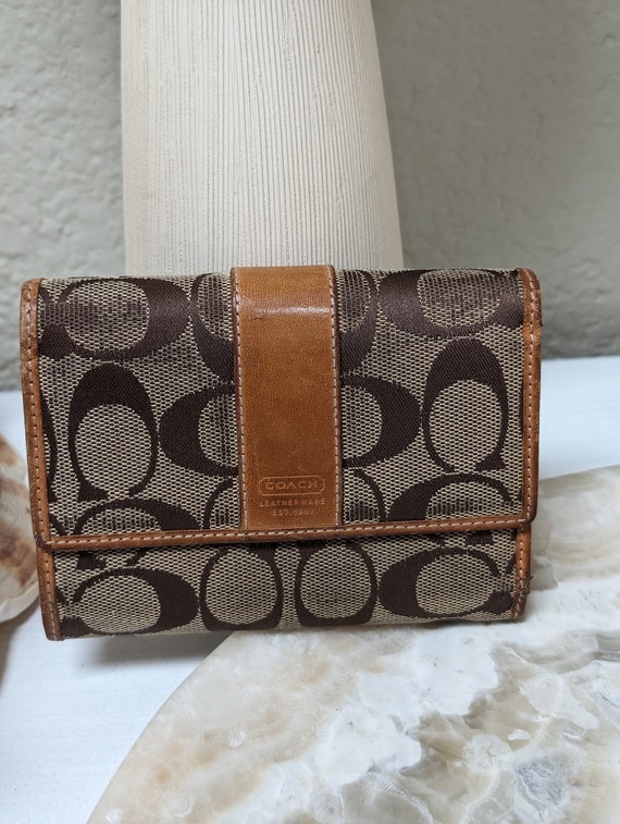 Coach trifold women's wallet sale