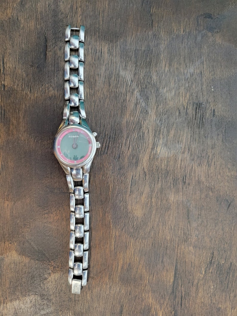 fossil watch under 2000