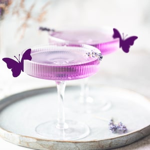 Pingentes para bebidas em formato de borboleta - Misturadores para bebidas de primavera - Decoração personalizada para festas cortada a laser - Decoração para casamento cortada a laser