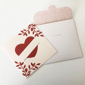 Biglietto a forma di cuore in formato SVG - Biglietto a forma di cuore con foglie in formato SVG - Biglietto a forma di cuore scorrevole in formato SVG - Modello per biglietto a forma di cuore floreale - Biglietto a forma di cuore in formato SVG 3D - Biglietto di San Valentino in formato SVG