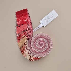 True Fabrics - En Rouge - Precut Fabric 2.5" Strips