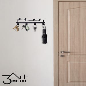 Bird Motif Metal Key Hanger: Decorative Wall Organizer