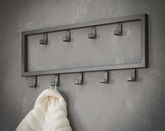 Appendiabiti moderno in metallo nero: organizer per ingresso in stile industriale