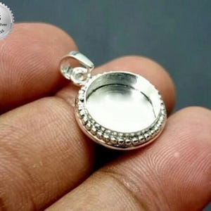 925スターリングシルバーラウンドシェイプハンドクラフトペンダントベゼルセッティング、ブランクラウンドシェイプペンダントセッティング、樹脂用ベゼル