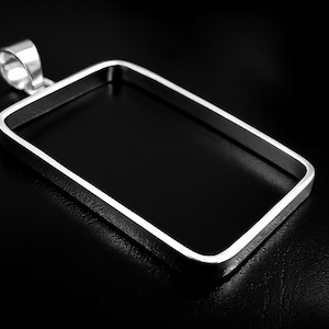 Pendentif en argent sterling avec lunette ouverte, forme coussin rectangulaire