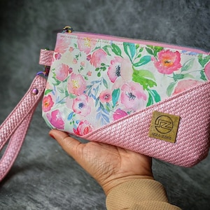 Rozanna Pouch