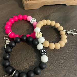 Smile face silicone keychain