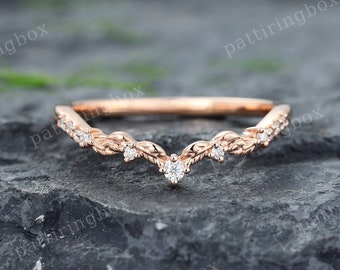 Moissanite Filigree wedding band Rose gold Diamond Curved wedding band Art deco Leaf Matching Stacking band Vintage Promise band for women