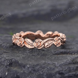 Unique Plain gold Filigree wedding band Rose gold Floral wedding band Art deco Leaf Matching Stacking band Botanical band Promise band