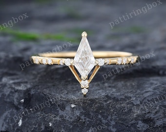 Vintage Kite cut Moissanite engagement ring Unique yellow gold engagement ring Dainty Diamond ring Bridal Wedding Anniversary Promise ring