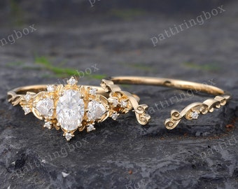 Oval cut Moissanite Filigree Engagement ring Yellow gold Vintage Marriage set Elegant Trillion Diamond Leaf ring Unique Promise Bridal set