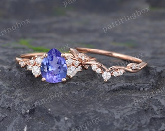 Pear cut Tanzanite engagement ring set Vintage Rose gold ring Moissanite Diamond Cluster Curved band Dainty Art deco Bridal Promise ring