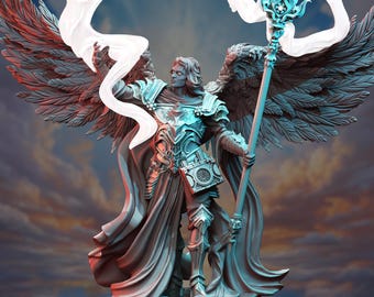 D&D Geflügelter Aasimar Magier / Zauberer | Rollenspielmodell | Tharavës - Die weise Kriegerin | von DM Stash