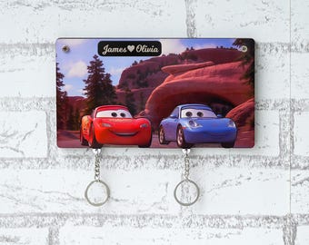 Porte-clés personnalisé pour couple Lightning McQueen et Sally, accroche porte-clés magnétique pour film de voiture