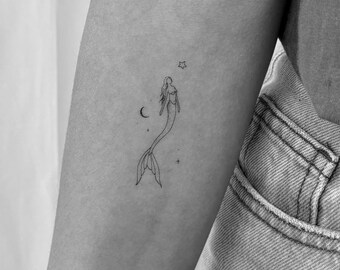 Tatuaje temporal de sirena pequeña (juego de 2) / Tatuaje de sirena de líneas finas / Tatuaje falso minimalista del océano