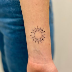 Small Sun & Moon Temporary Tattoo (Set of 2)