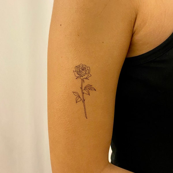 Tatouage temporaire rose réaliste aux traits fins (lot de 2) / art corporel temporaire / faux tatouages roses bohèmes / tatouage floral élégant