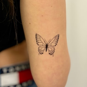 Swallowtail Butterfly Temporary Tattoo (Set of 2) / Black Butterfly Fake tattoo / Animal Tattoo